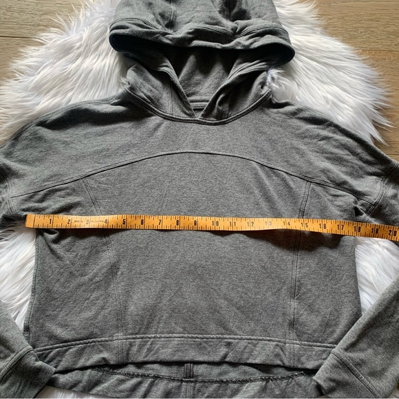 Lululemon Cropped Ceremony Pullover - Grey - Picture 2 of 7
